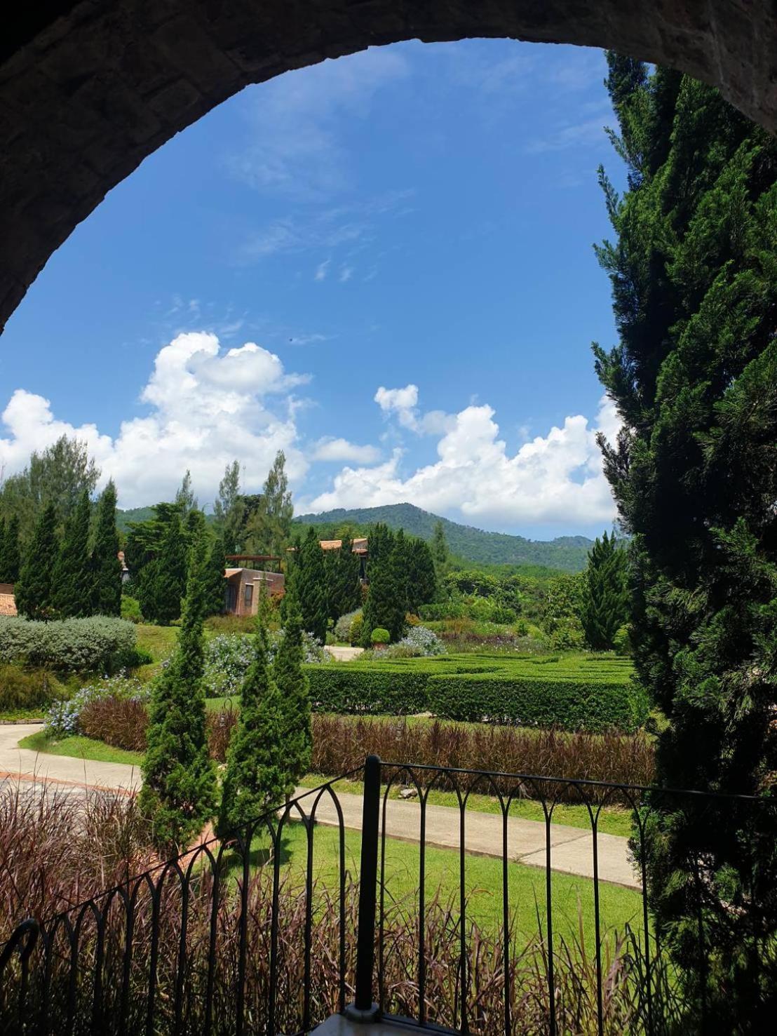 La Toscana Suan Phueng Buitenkant foto