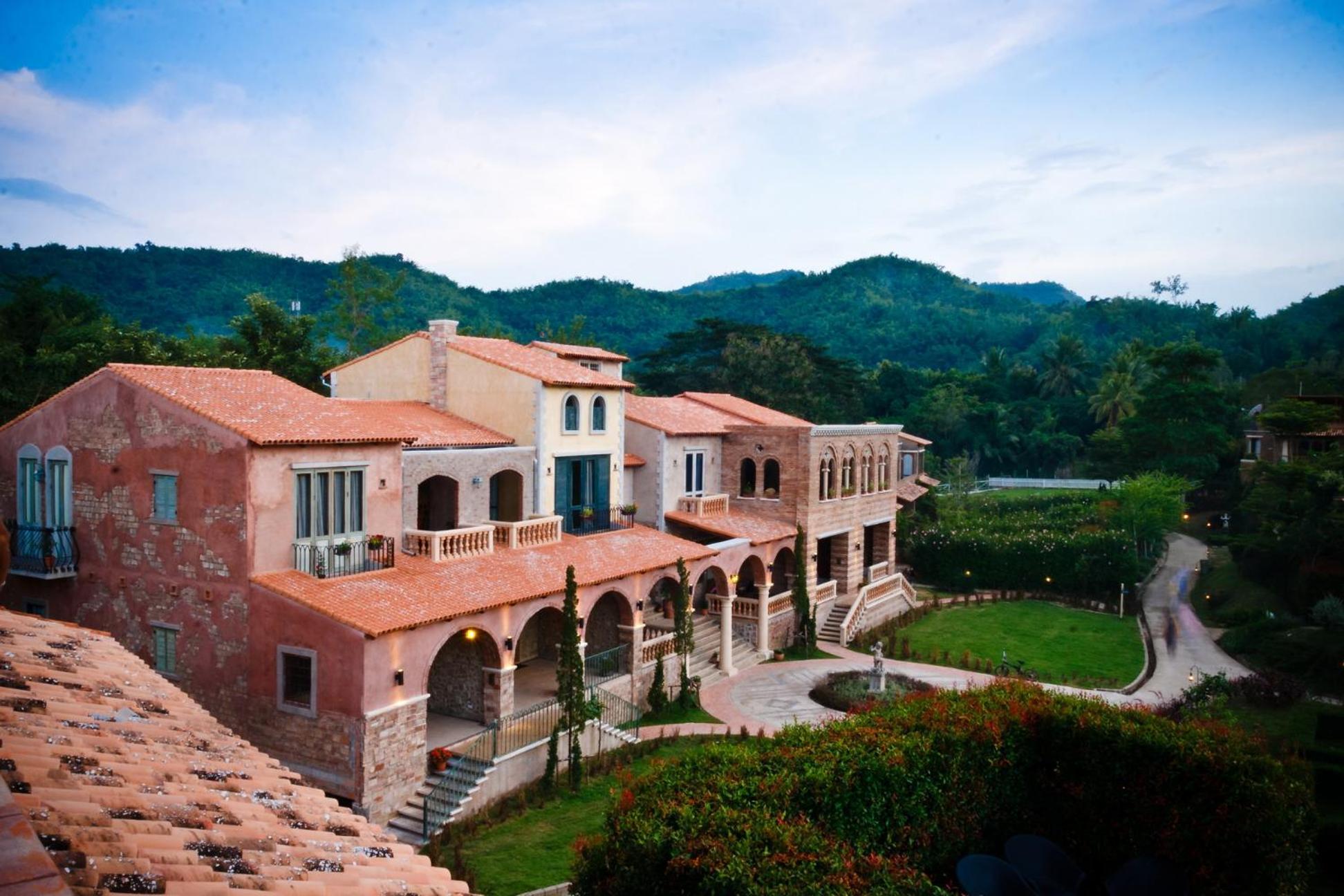 La Toscana Suan Phueng Buitenkant foto